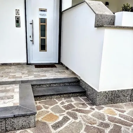 Chic Apartment Fiumicino